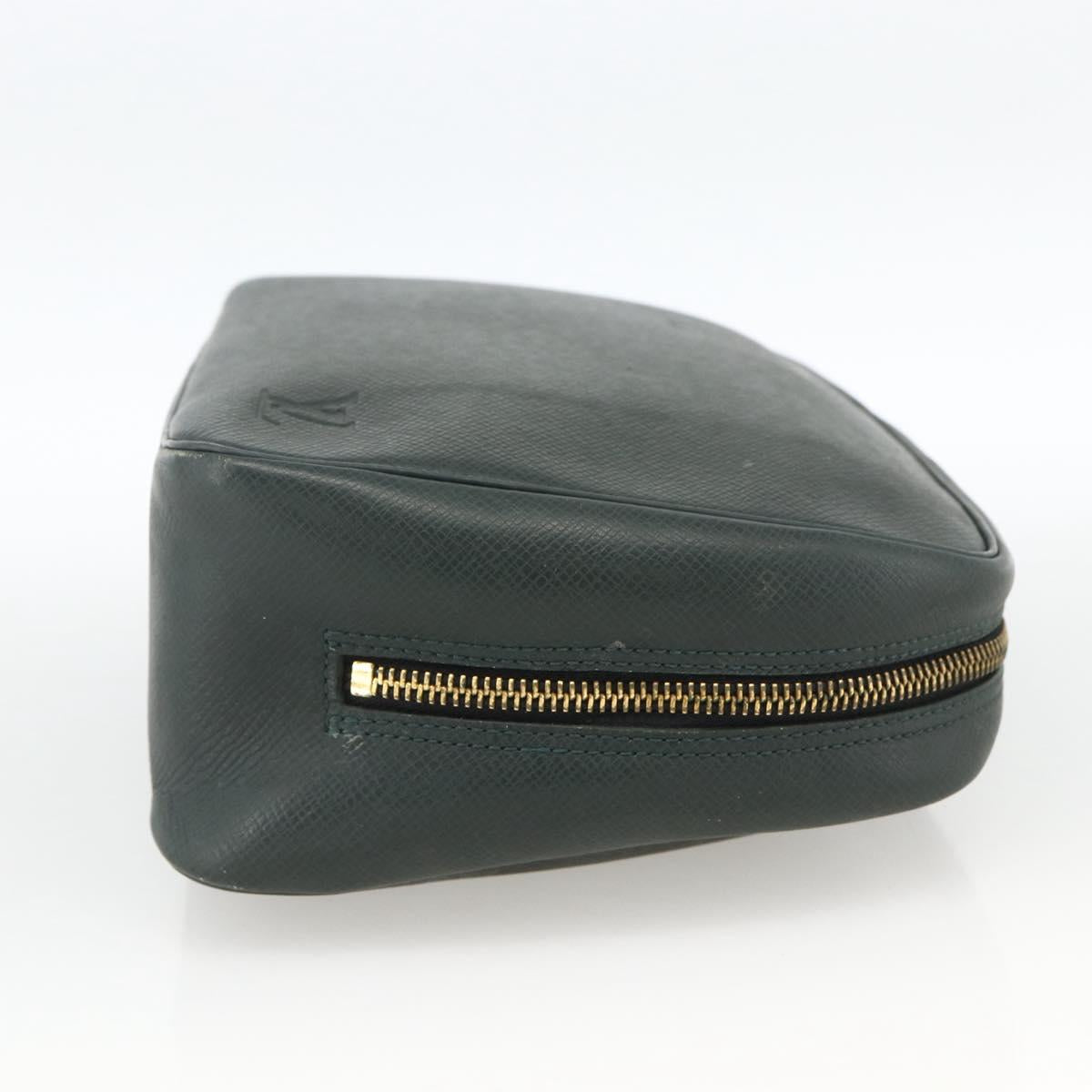 LOUIS VUITTON Taiga Trousse Toilette GM Clutch Bag Epicea M30214 LV Auth BA11283