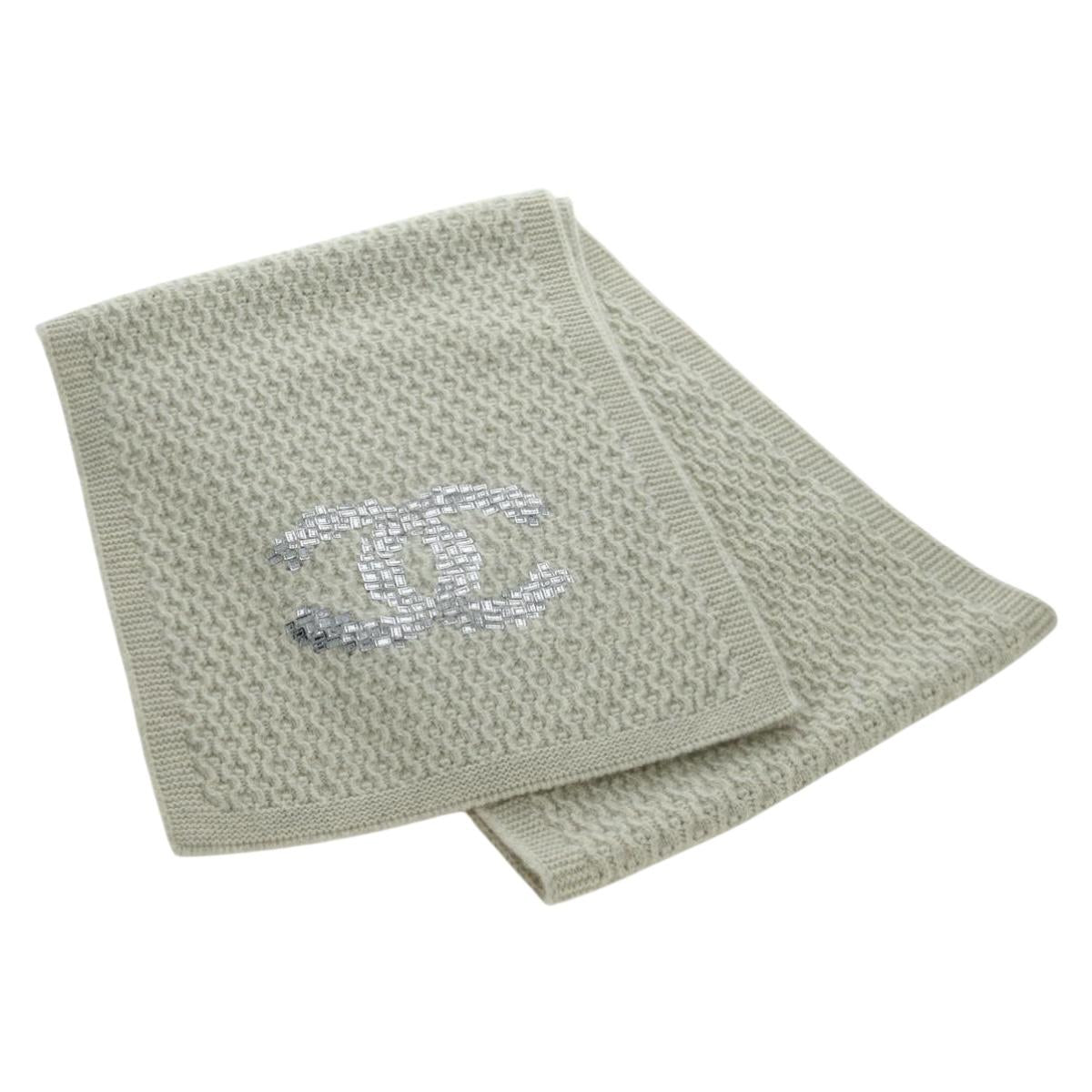 CHANEL COCO Mark Scarf Cashmere Beige Silver CC Auth BA11371V