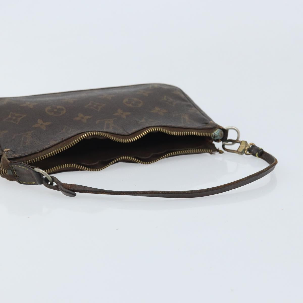 LOUIS VUITTON Monogram Pochette Accessoires Pouch M51980 LV Auth BA11611