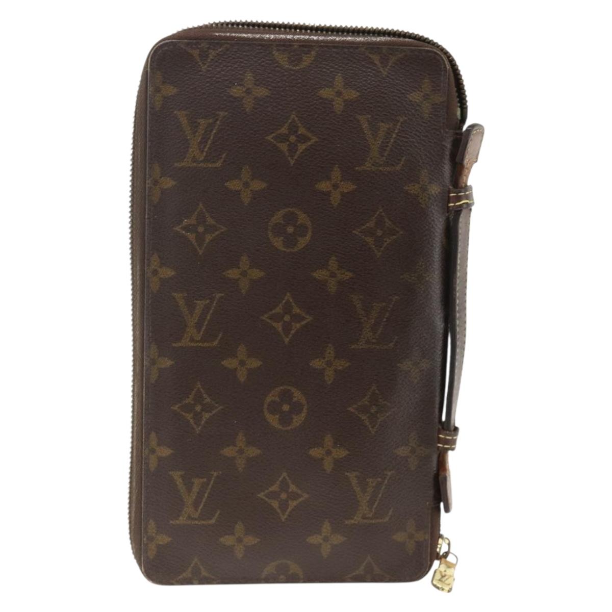 LOUIS VUITTON Monogram Poche Escapade Travel Case M60113 LV Auth BA11632
