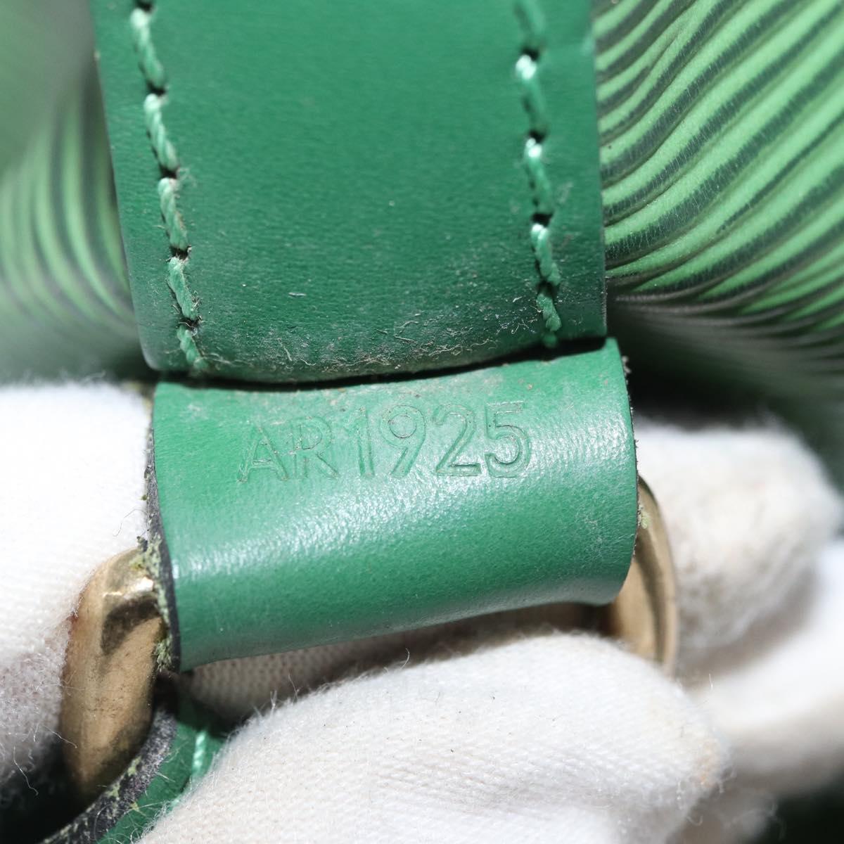 LOUIS VUITTON Epi Noe Shoulder Bag Green M44004 LV Auth BA11687
