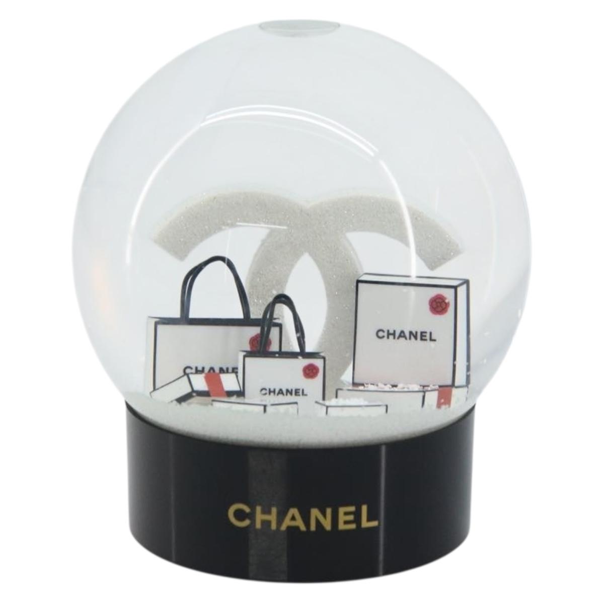 CHANEL Snow Globe Glass White CC Auth BA11731