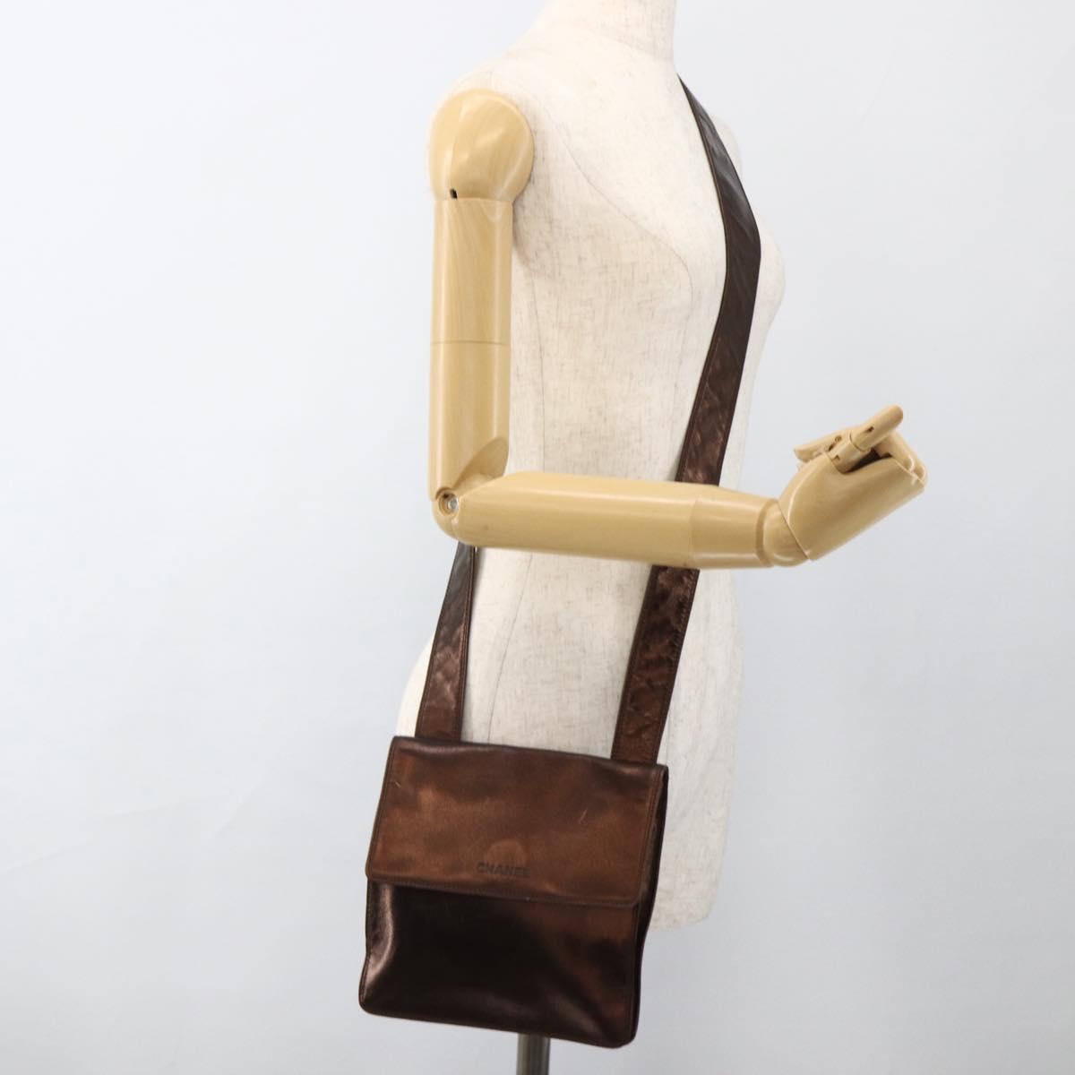 CHANEL Shoulder Bag Leather Brown CC Auth BA11861A