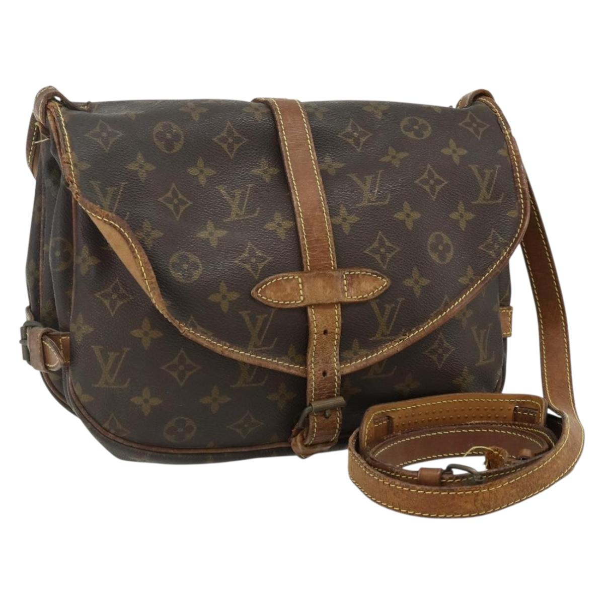 LOUIS VUITTON Monogram Saumur 30 Shoulder Bag M42256 LV Auth BA12118