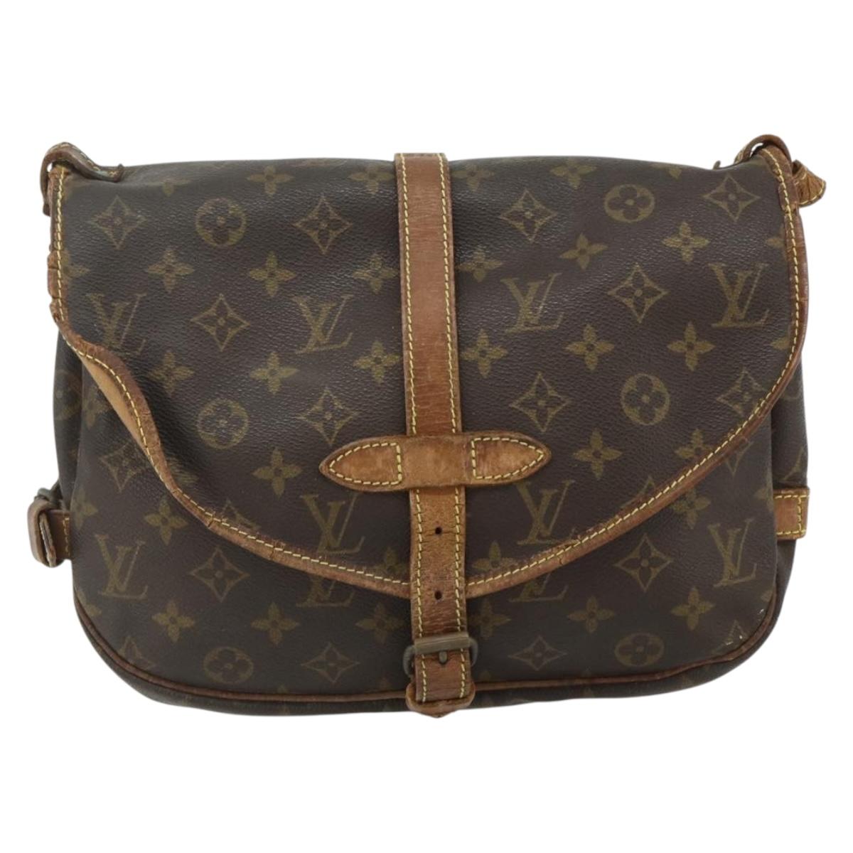 LOUIS VUITTON Monogram Saumur 30 Shoulder Bag M42256 LV Auth BA12118