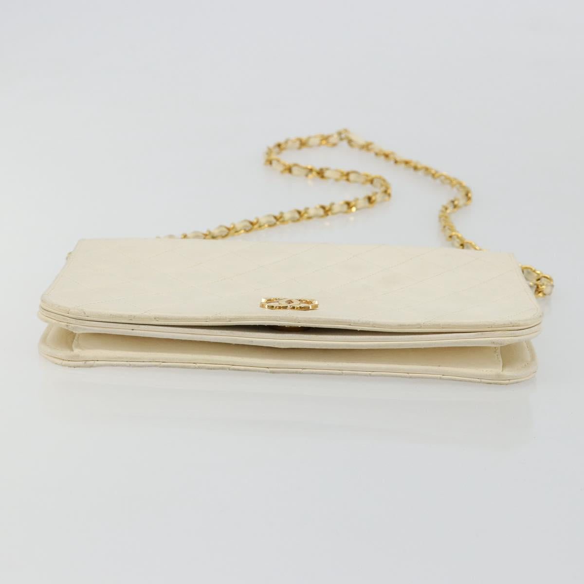 CHANEL Matelasse Chain Shoulder Bag Lamb Skin White Gold CC Auth BA12264