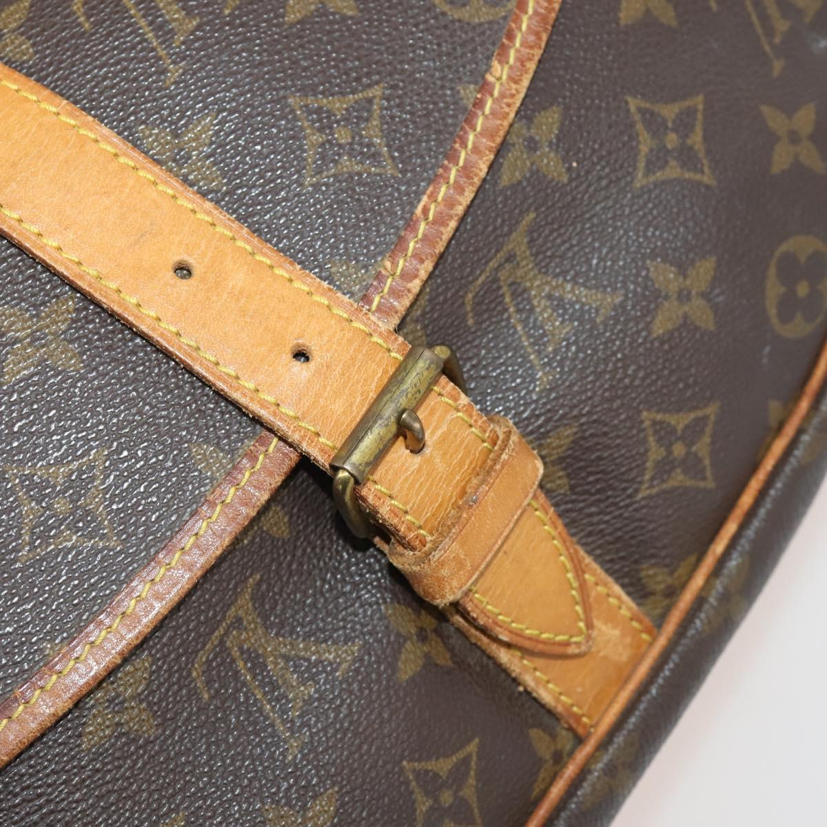 LOUIS VUITTON Monogram Saumur 35 Shoulder Bag M42254 LV Auth BA12326