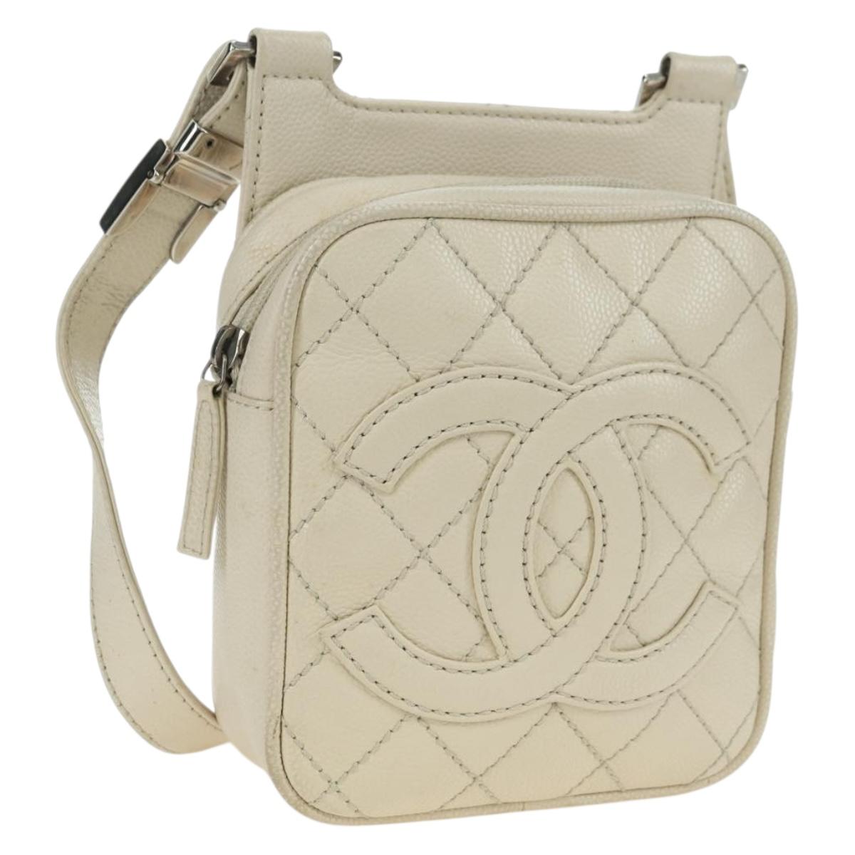 CHANEL Matelasse Shoulder Bag Caviar Skin Ivory Gold CC Auth BA12379V