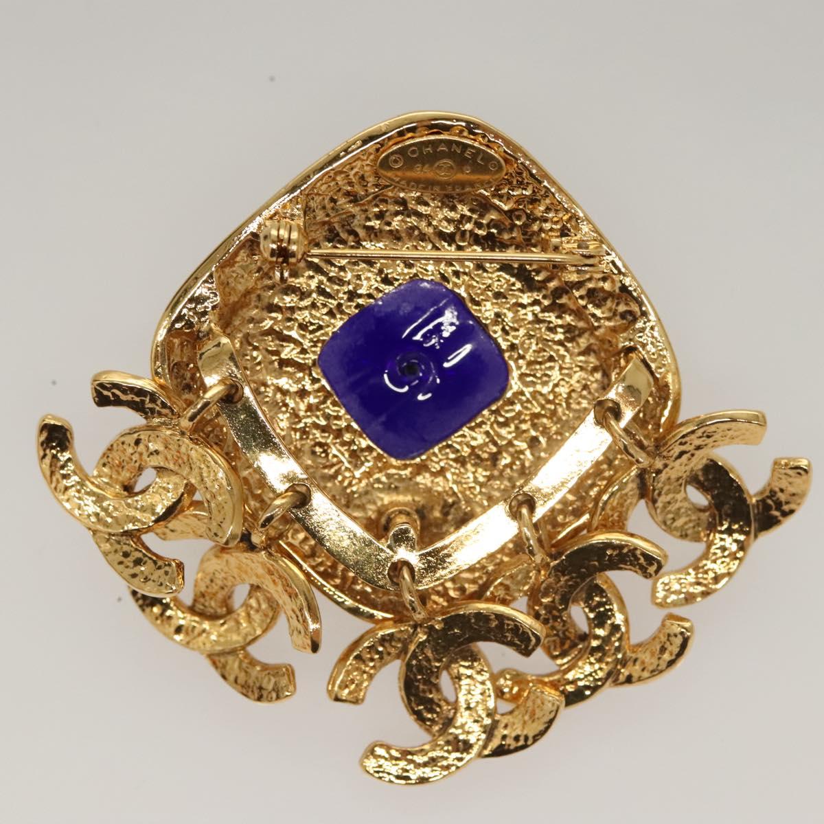 CHANEL Brooch metal Gold CC Auth BA1258SAM
