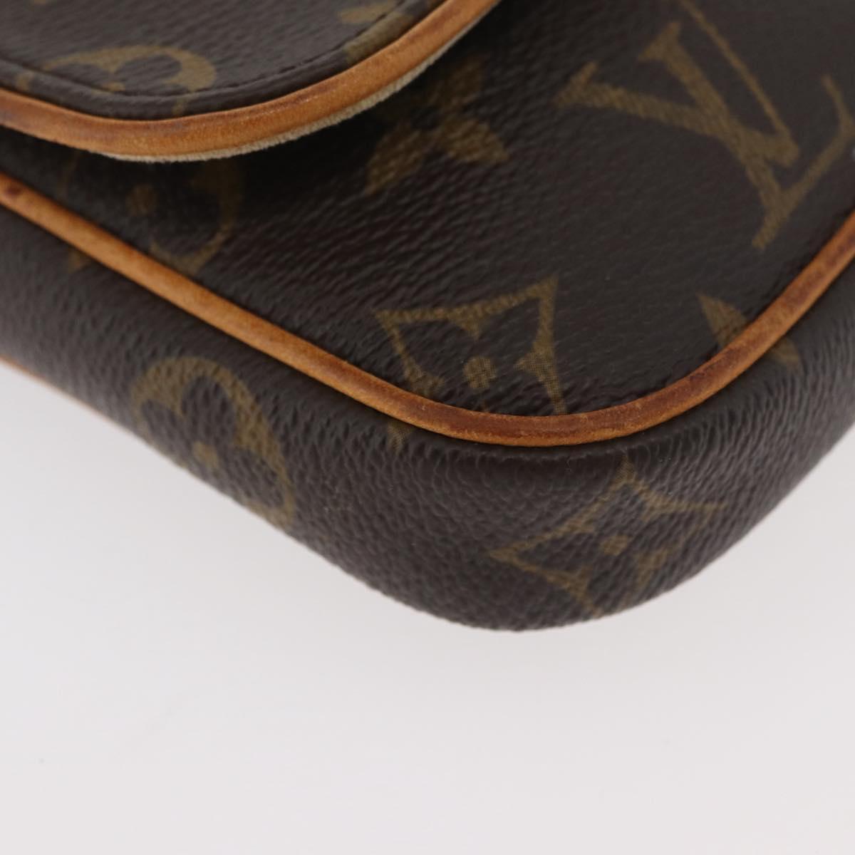 LOUIS VUITTON Monogram Pochette Cancun Shoulder Bag M60018 LV Auth BA12615A