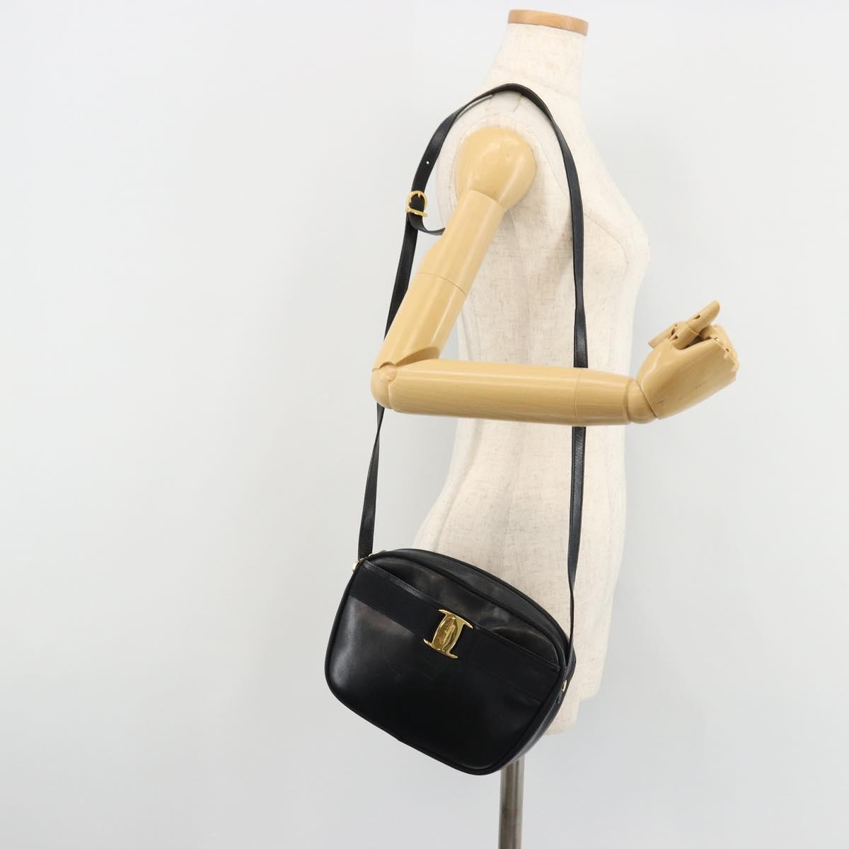 Salvatore Ferragamo Vala Shoulder Bag Leather Navy Gold Auth BA12880
