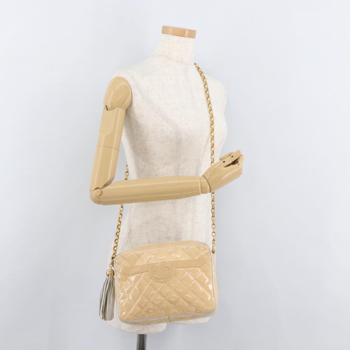 CHANEL Matelasse Chain Shoulder Bag Patent Leather Ivory Gold CC Auth BA13017