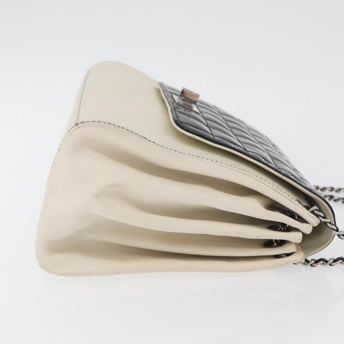 CHANEL Choco Bar Chain Shoulder Bag Leather White Silver black CC Auth BA13099A