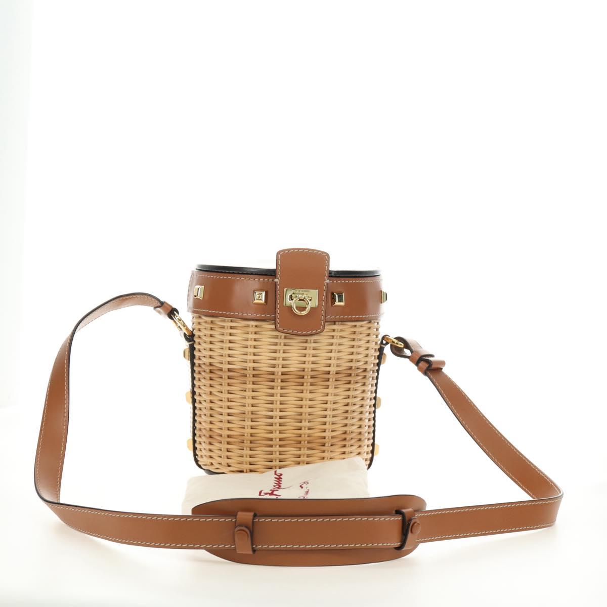 Salvatore Ferragamo Gancini Straw Bag Raffia Beige Gold Auth BA13293SM