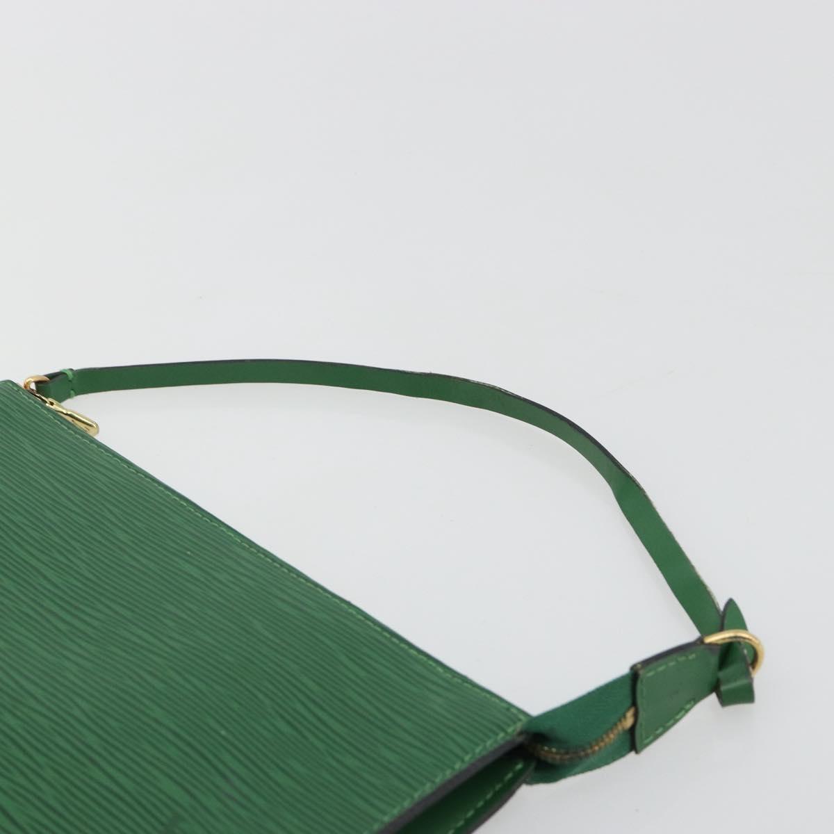 LOUIS VUITTON Epi Pochette Accessoires Pouch Green M52984 LV Auth BA13400