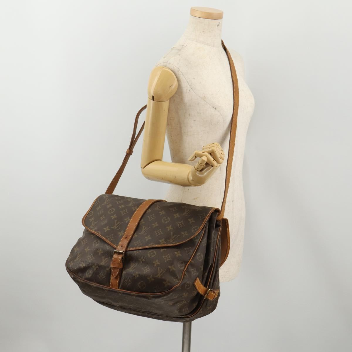 LOUIS VUITTON Monogram Saumur 35 Shoulder Bag M42254 LV Auth BA13483