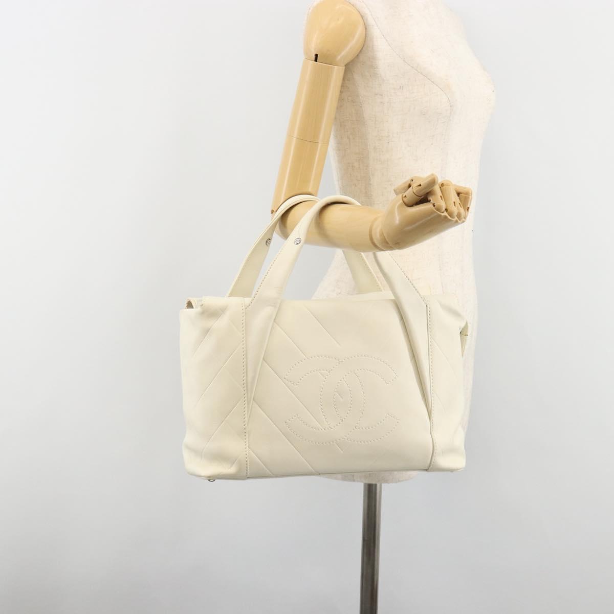 CHANEL V Stitch Hand Bag Lamb Skin White Silver CC Auth BA13606V