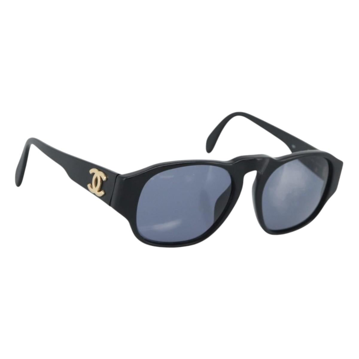 CHANEL Sunglasses plastic Black Gold CC Auth BA13653