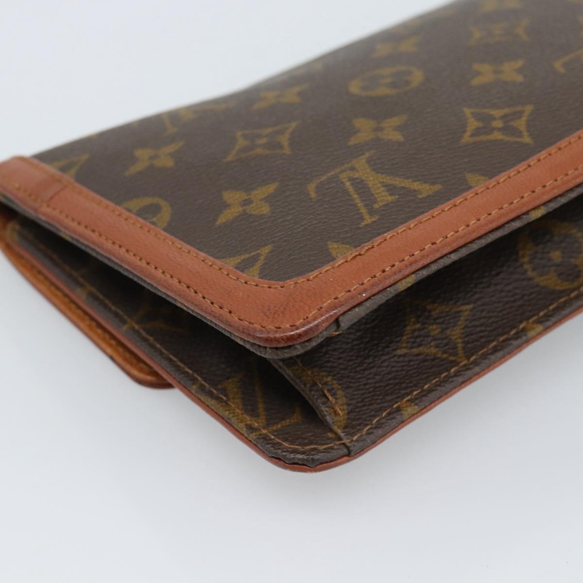 LOUIS VUITTON Monogram Pochette Dam PM Clutch Bag M51812 LV Auth BA13708