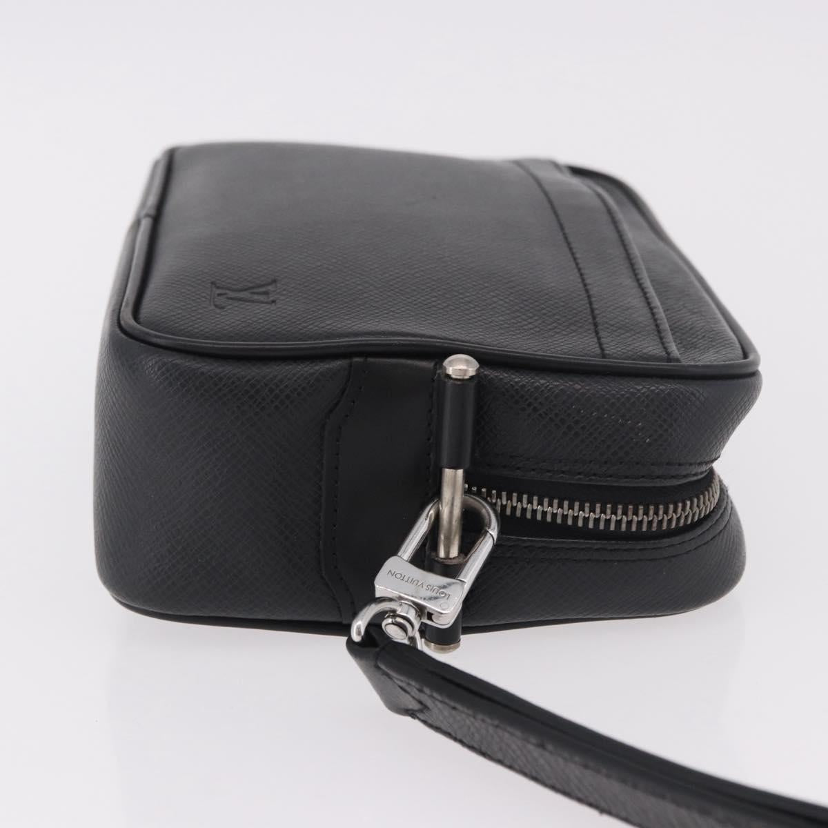 LOUIS VUITTON Taiga Karga Clutch Bag Ardoise Black M30812 LV Auth BA13765A