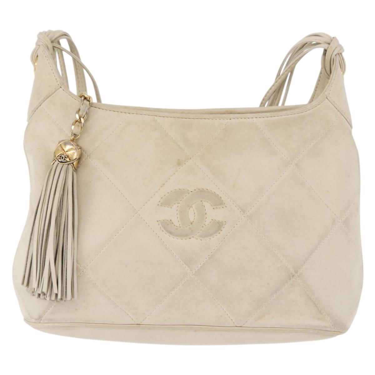 CHANEL Matelasse Shoulder Bag Lamb Skin White Gold CC Auth BA13767