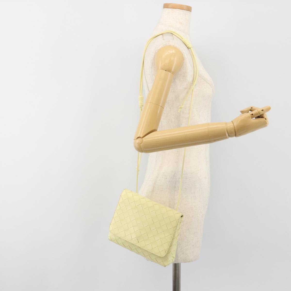 BOTTEGA VENETA INTRECCIATO Shoulder Bag Leather Cream Gold Auth BA13794V