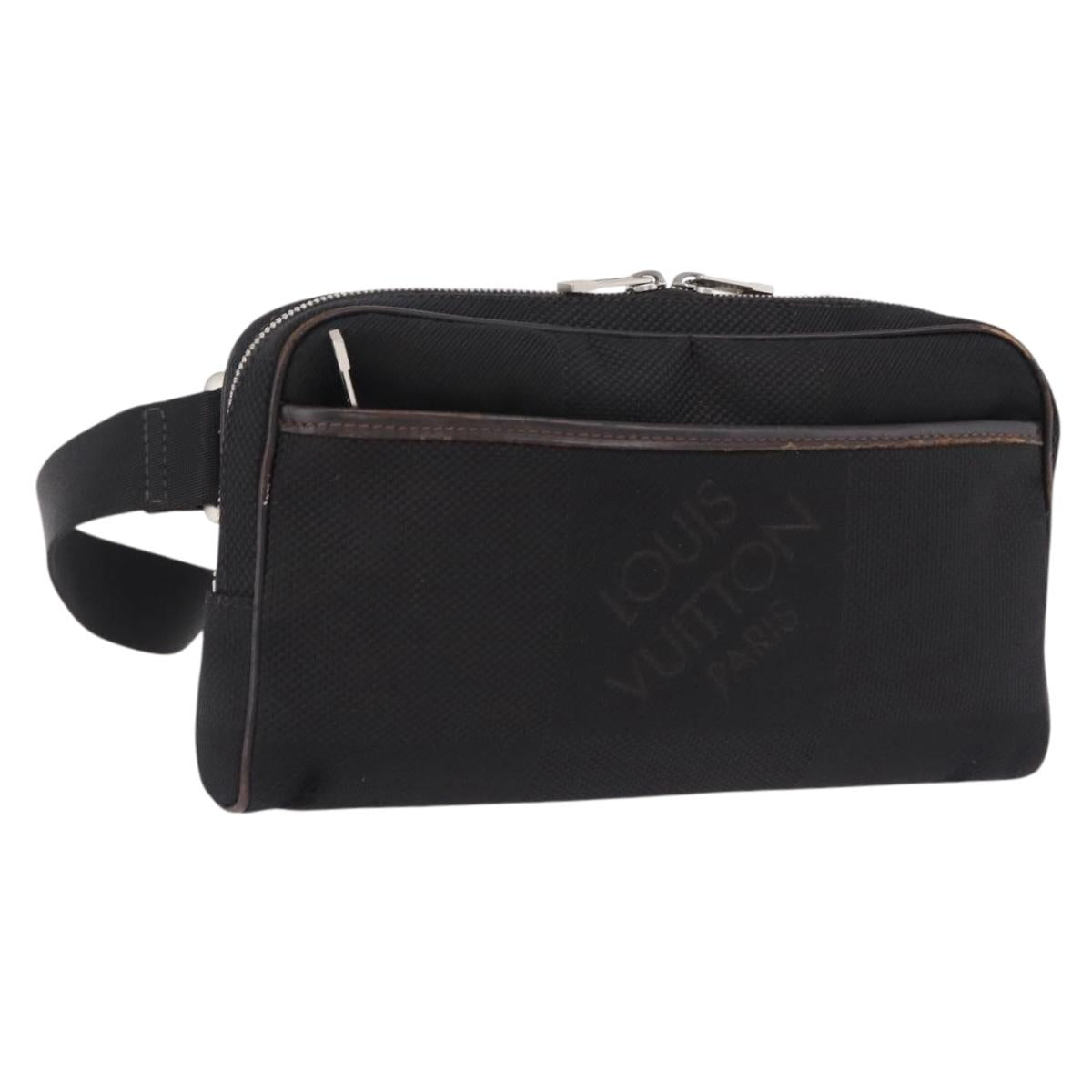 LOUIS VUITTON Damier Geant Acrobat Shoulder Bag Canvas Black M93620 Auth BA13802