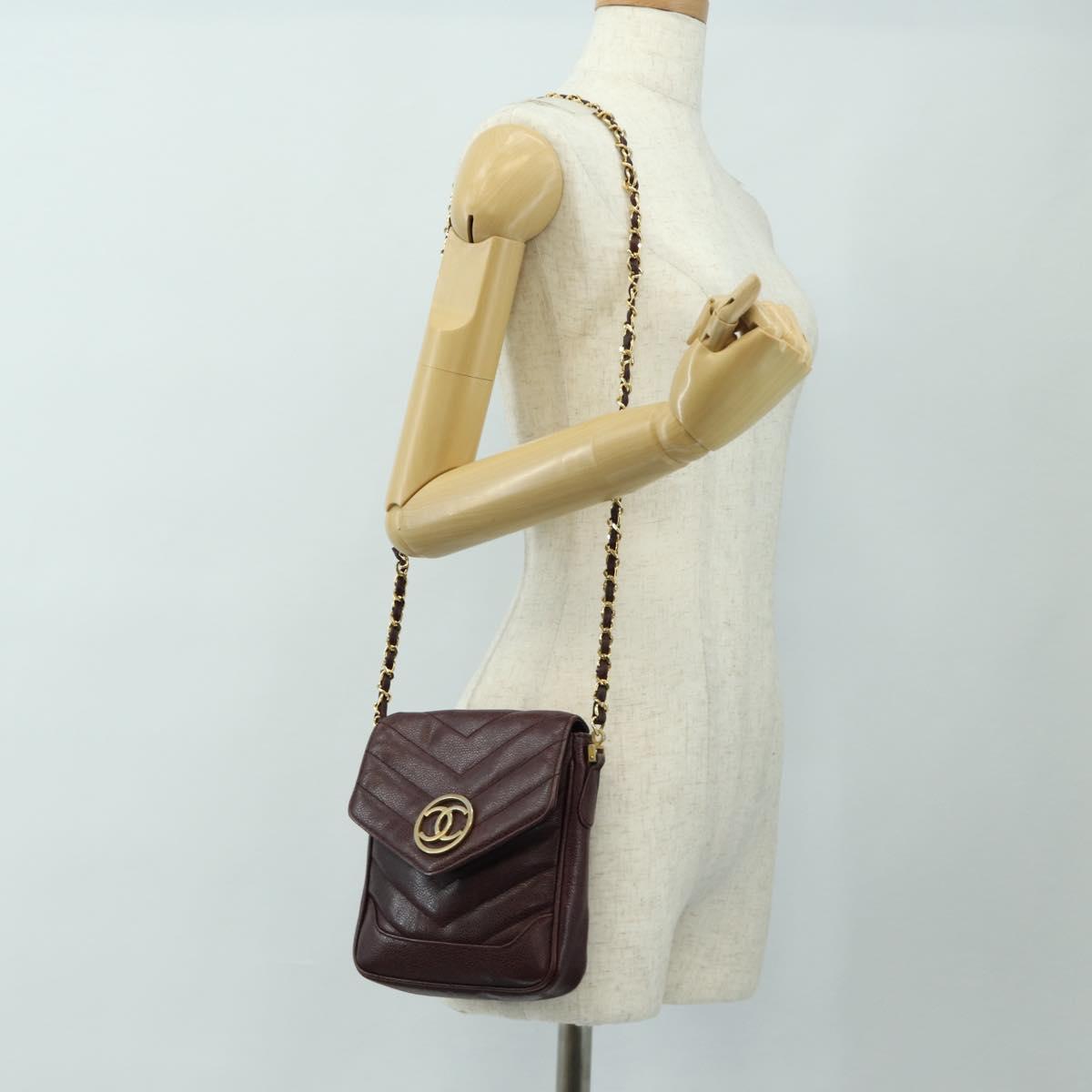 CHANEL Chain V Stitch Shoulder Bag Caviar Skin Bordeaux Gold CC Auth BA13825V