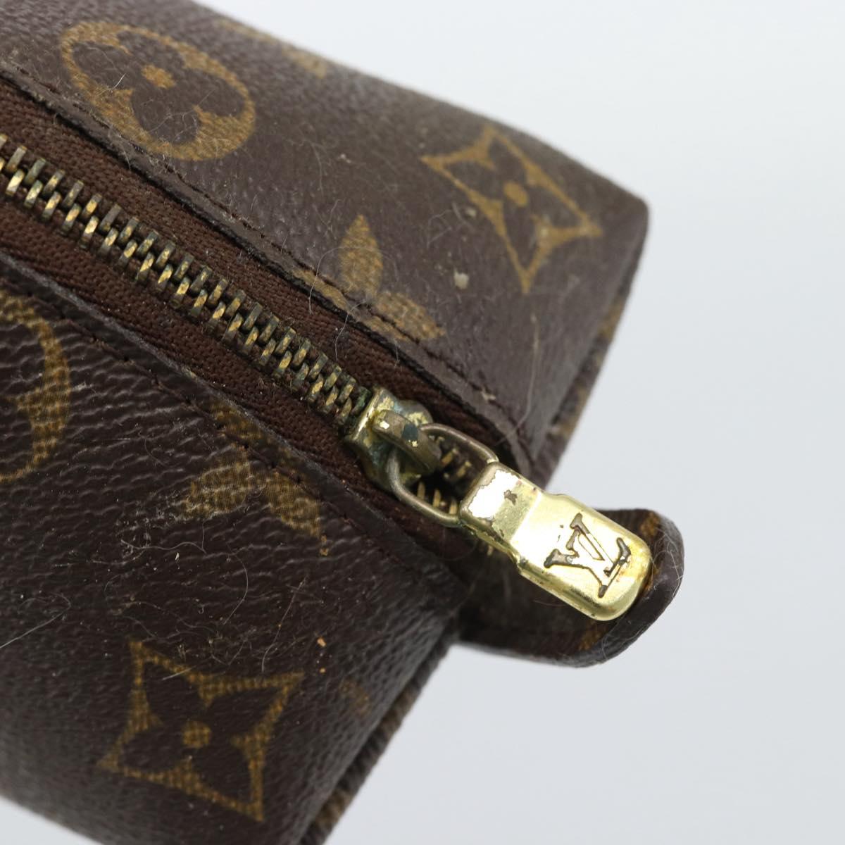LOUIS VUITTON Monogram Trousse Demi Ronde Cosmetic Pouch M47520 LV Auth BA13889
