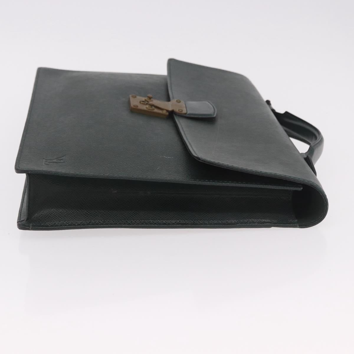 LOUIS VUITTON Taiga ServietteKourad Business Bag Epicea T16786 LV Auth BA13918