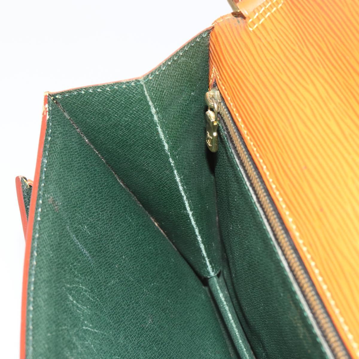 LOUIS VUITTON Epi Sellier Dragonne Clutch Bag Zipang Gold M52618 LV Auth BA13919