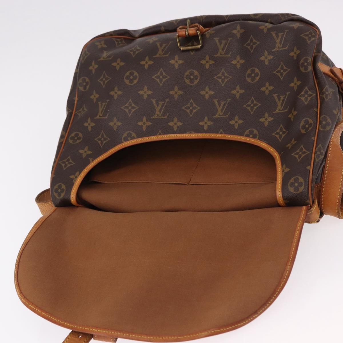 LOUIS VUITTON Monogram Saumur 35 Shoulder Bag M42254 LV Auth BA13944
