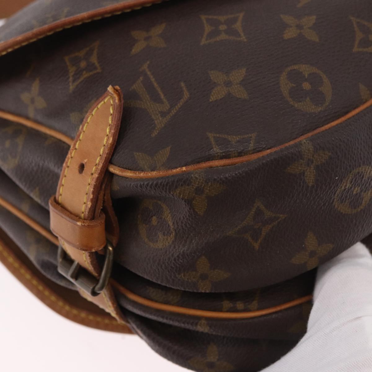 LOUIS VUITTON Monogram Saumur 30 Shoulder Bag M42256 LV Auth BA13945