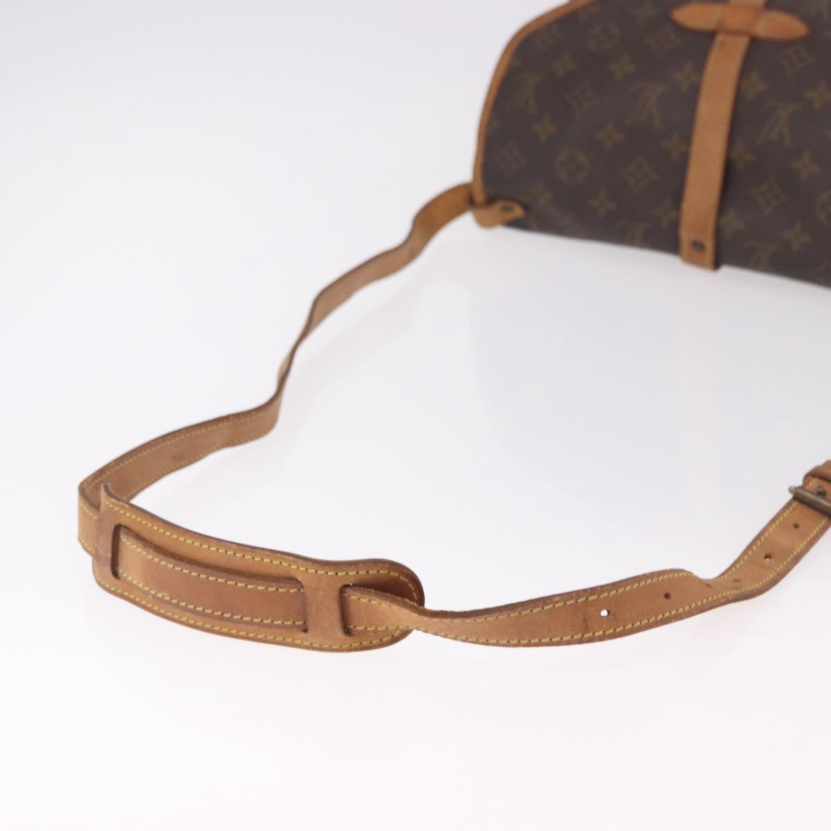LOUIS VUITTON Monogram Saumur 30 Shoulder Bag M42256 LV Auth BA13945