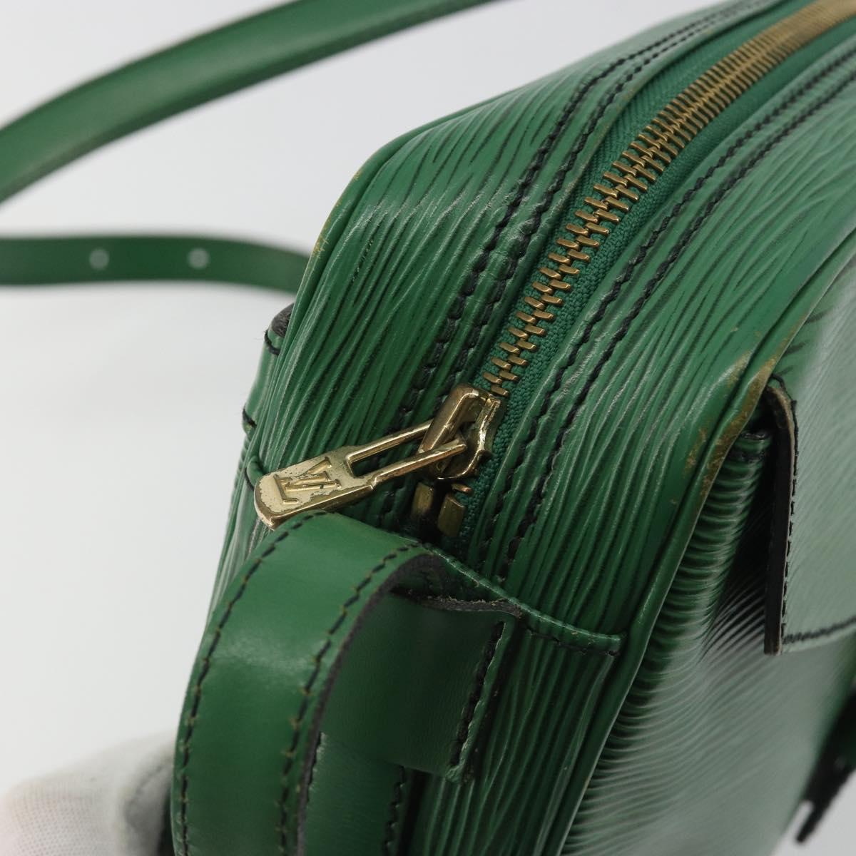 LOUIS VUITTON Epi Jeune Fille MM Shoulder Bag Green M52154 LV Auth BA13953A
