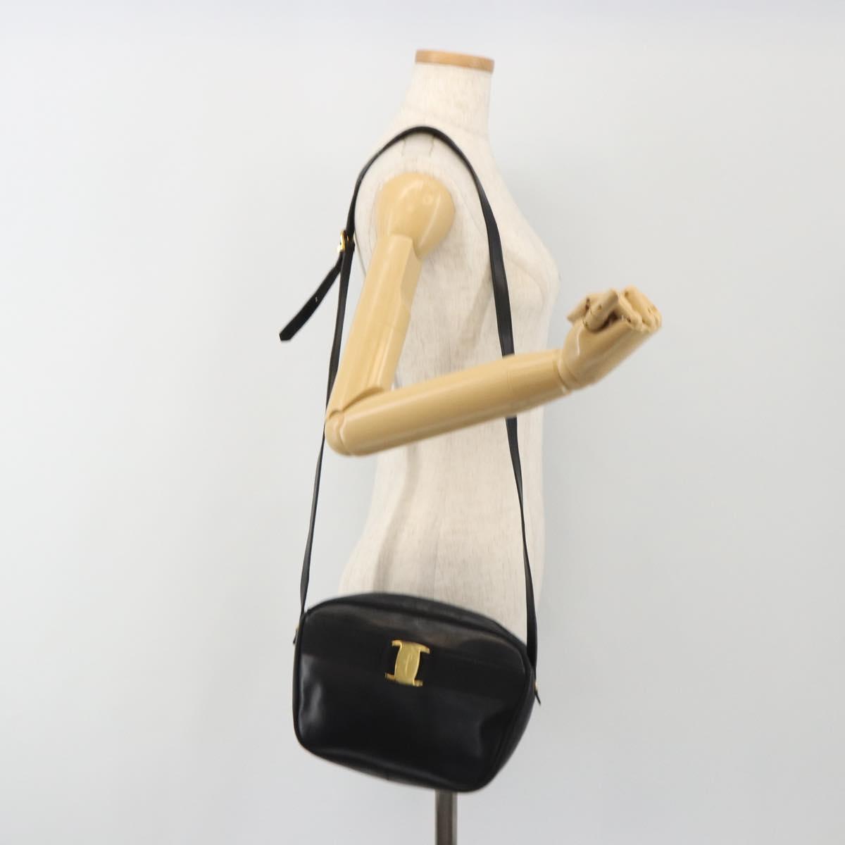 Salvatore Ferragamo Vala Shoulder Bag Leather Black Gold Auth BA13992