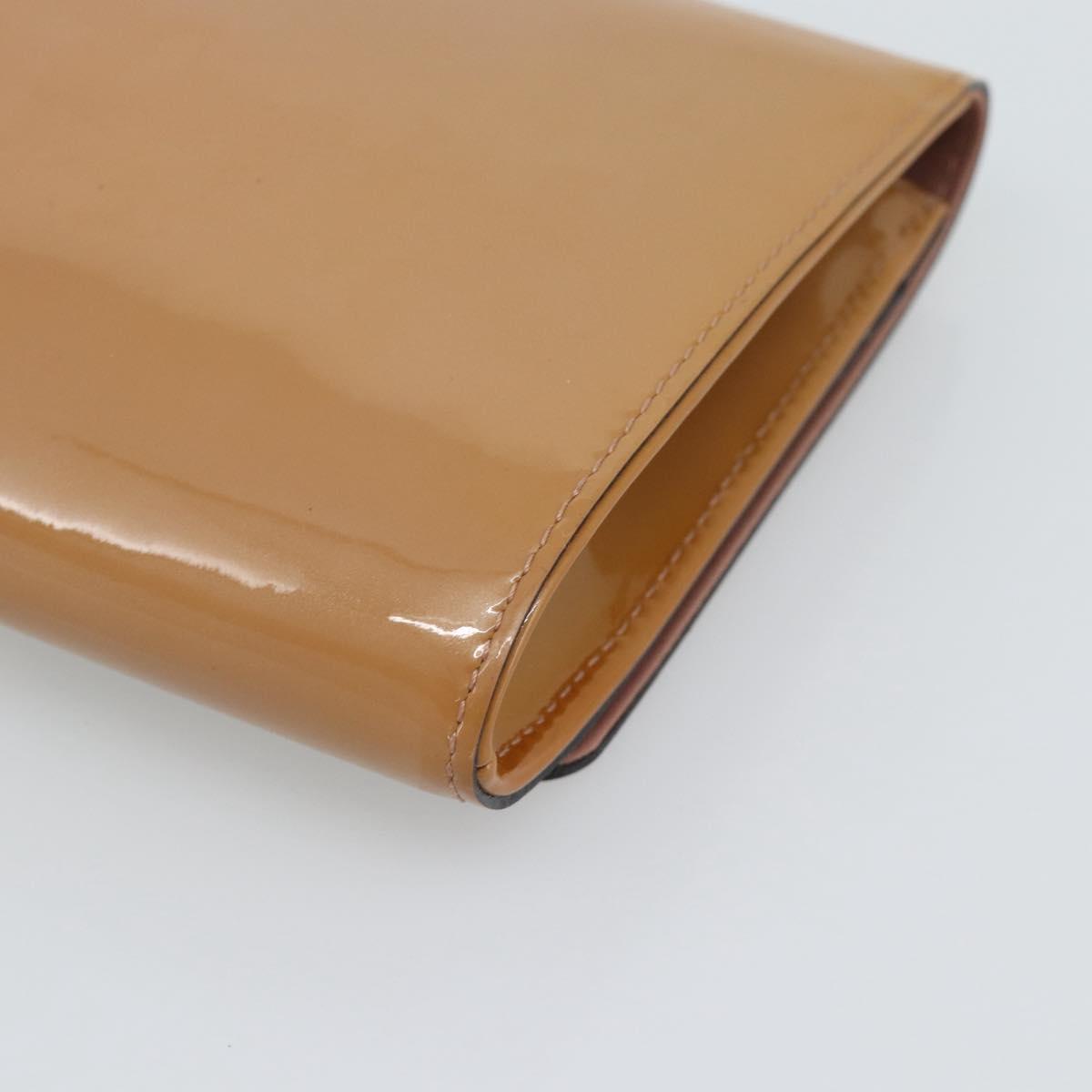 LOUIS VUITTON Vernis Pochette Louise EW Patent Beige M90198 LV Auth BA13996A