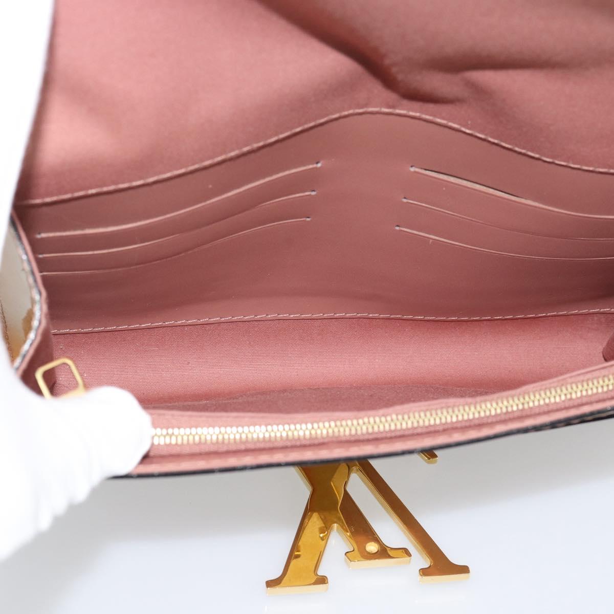 LOUIS VUITTON Vernis Pochette Louise EW Patent Beige M90198 LV Auth BA13996A