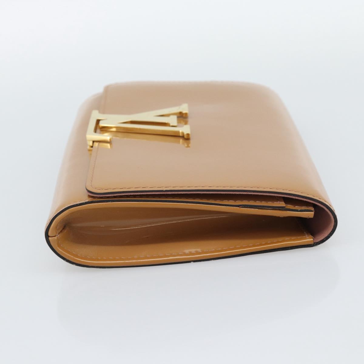 LOUIS VUITTON Vernis Pochette Louise EW Patent Beige M90198 LV Auth BA13996A