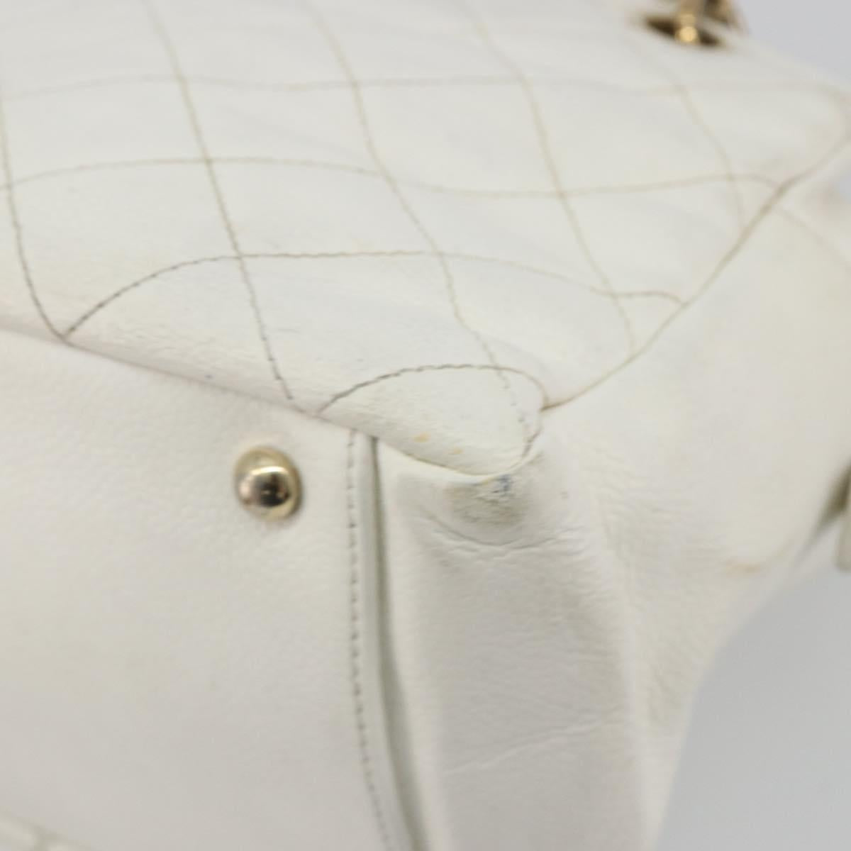CHANEL Matelasse Chain Shoulder Bag Caviar Skin White Gold CC Auth BA13999