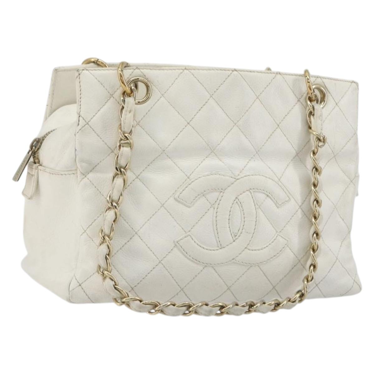 CHANEL Matelasse Chain Shoulder Bag Caviar Skin White Gold CC Auth BA13999