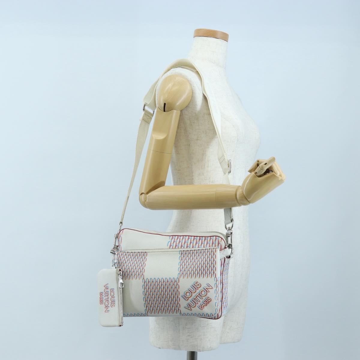 LOUIS VUITTON Damier Giant Spray Trio Messenger Bag White M20665 Auth BA14102V