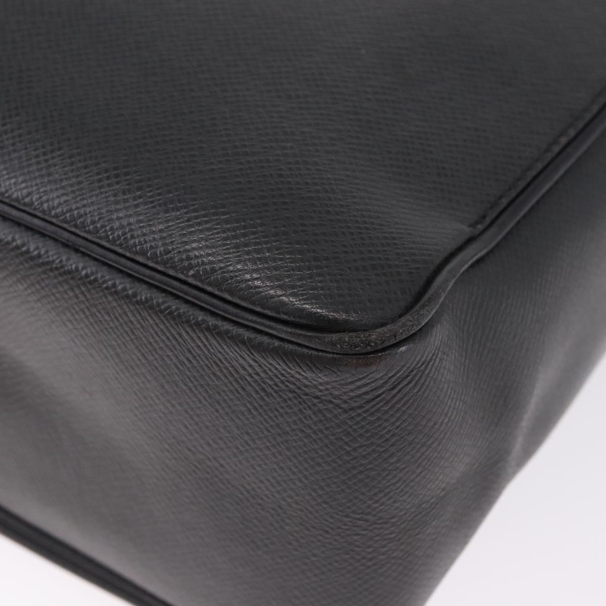 LOUIS VUITTON Taiga Yaranga Shoulder Bag Ardoise M30824 LV Auth BA14105