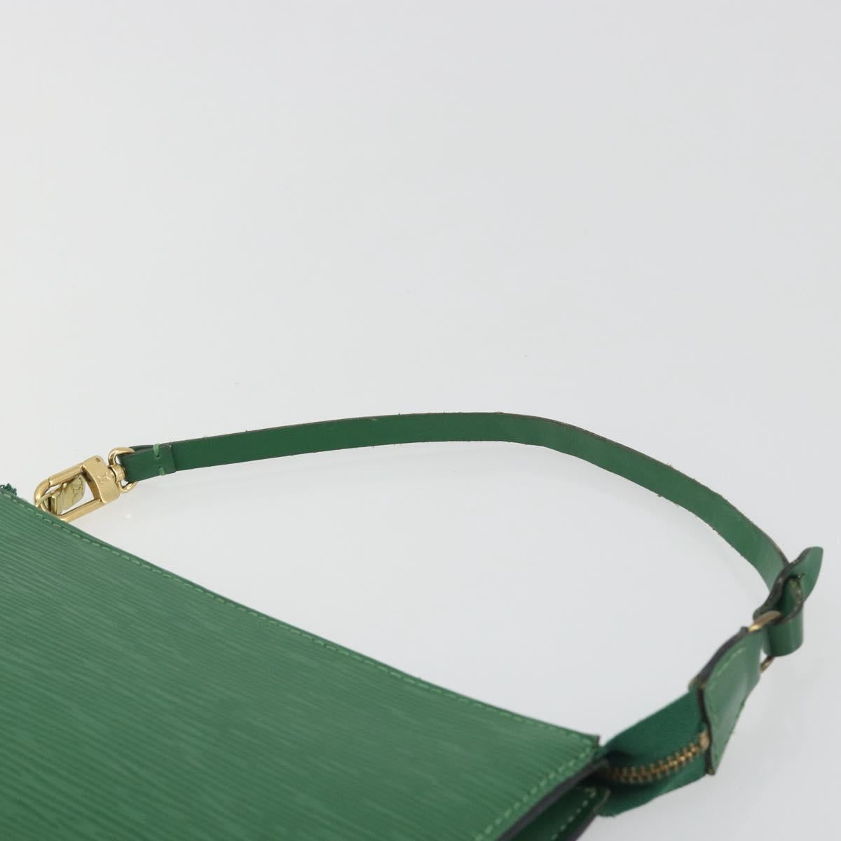 LOUIS VUITTON Epi Pochette Accessoires Accessory Pouch Green M52984 Auth BA14192