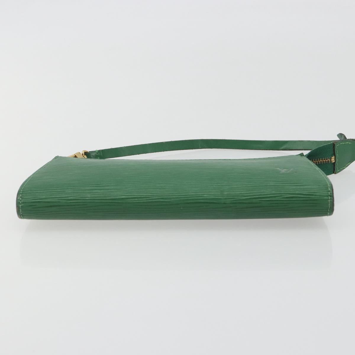 LOUIS VUITTON Epi Pochette Accessoires Accessory Pouch Green M52984 Auth BA14192