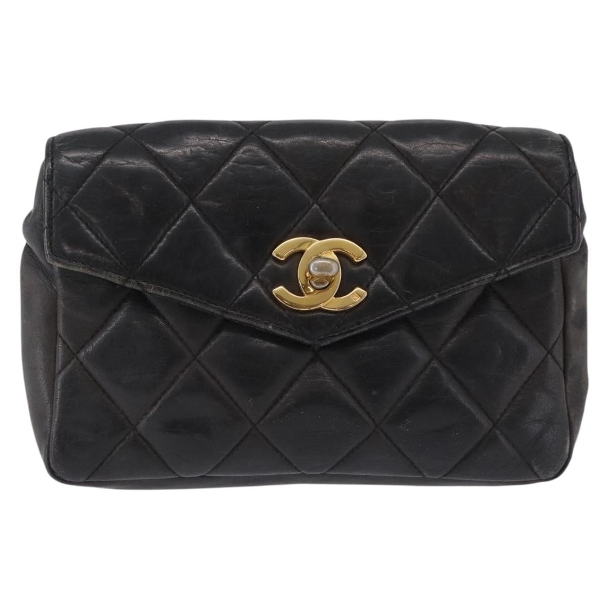 CHANEL Matelasse Waist bag Lamb Skin Red Gold CC Auth BA14211