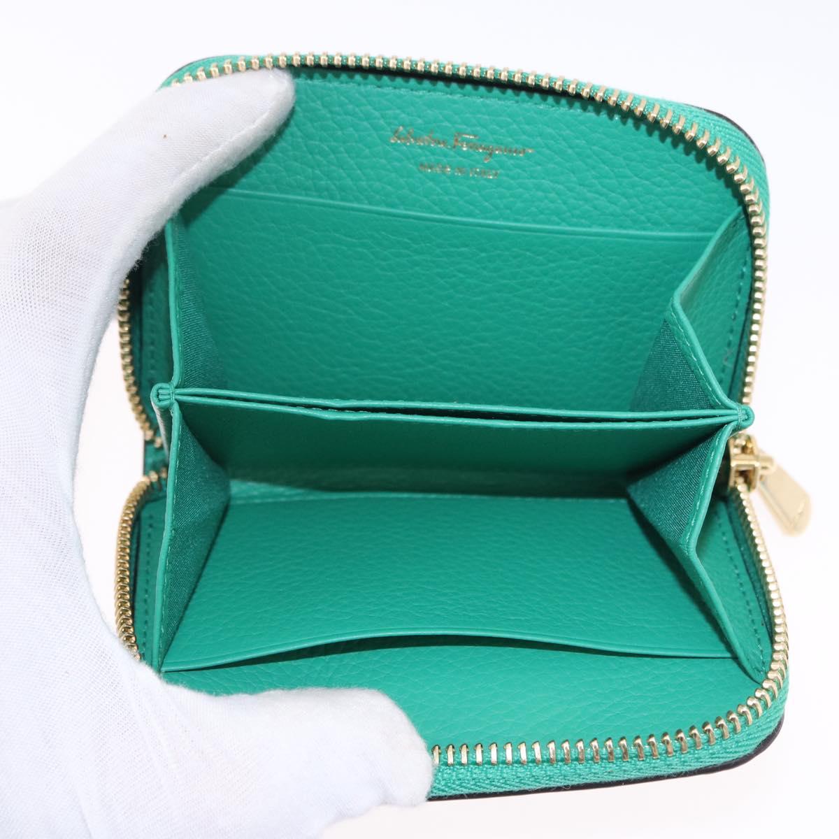 Salvatore Ferragamo Gancini Coin Purse Leather Green Gold Tone Auth BA14262M