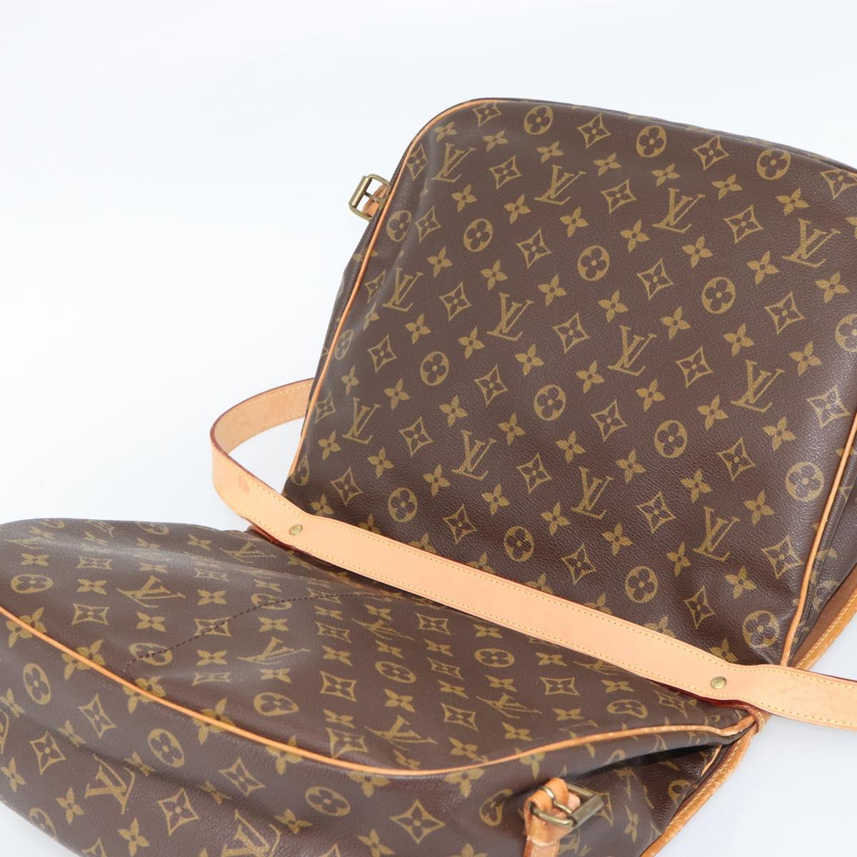 LOUIS VUITTON Monogram Saumur 35 Shoulder Bag M42254 LV Auth BA14391