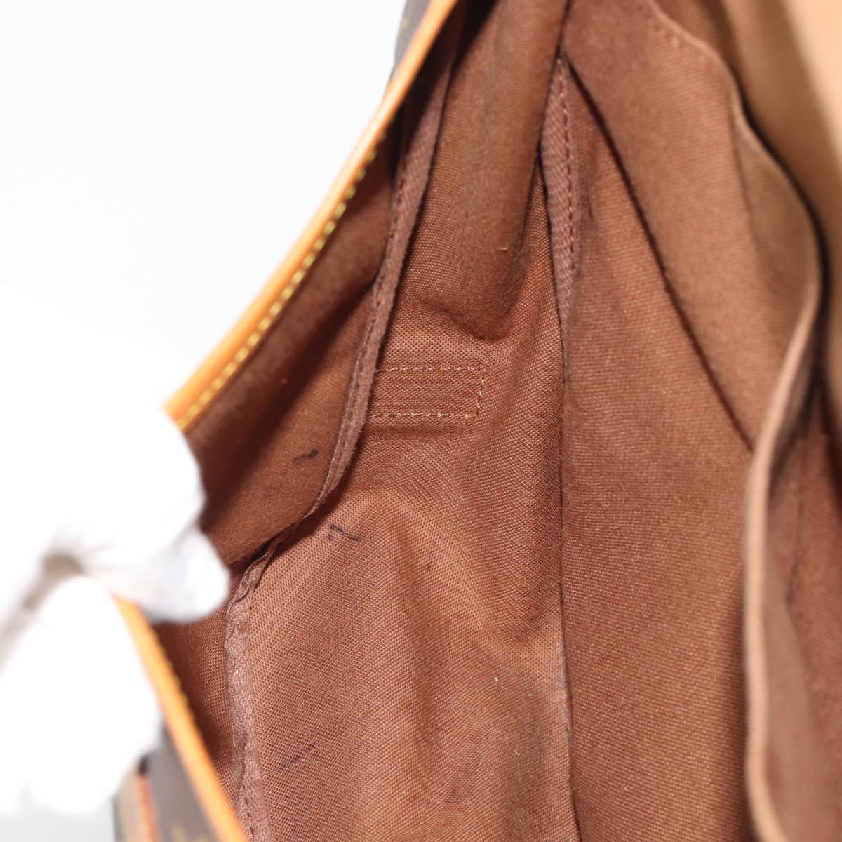LOUIS VUITTON Monogram Saumur 35 Shoulder Bag M42254 LV Auth BA14391