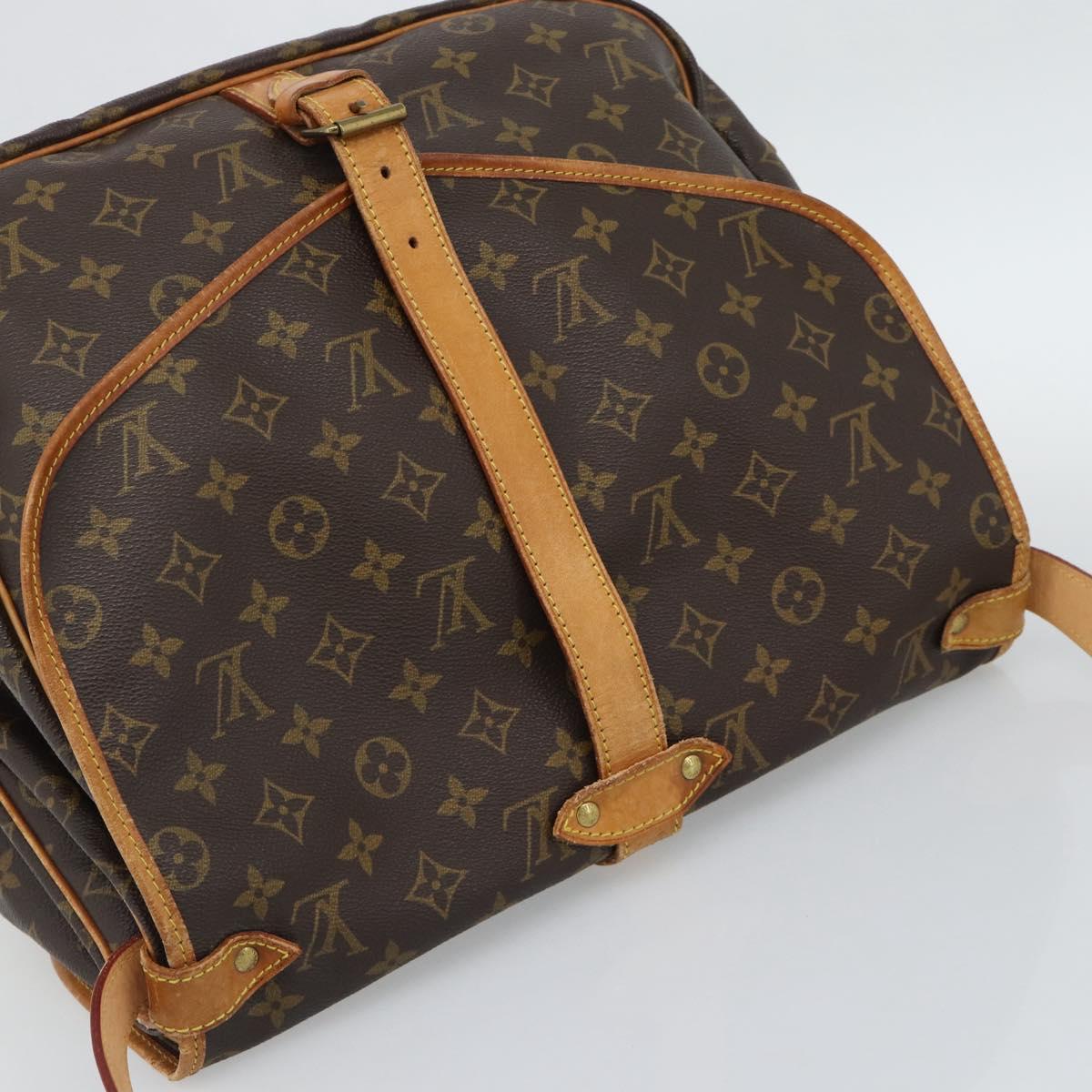 LOUIS VUITTON Monogram Saumur 35 Shoulder Bag M42254 LV Auth BA14391